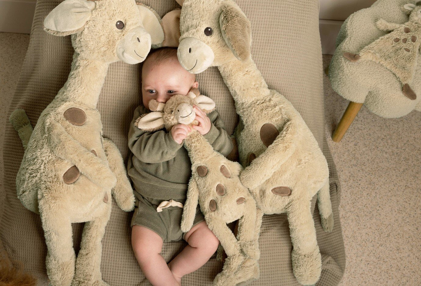HappyHorse knuffel 32cm - giraffe Gus