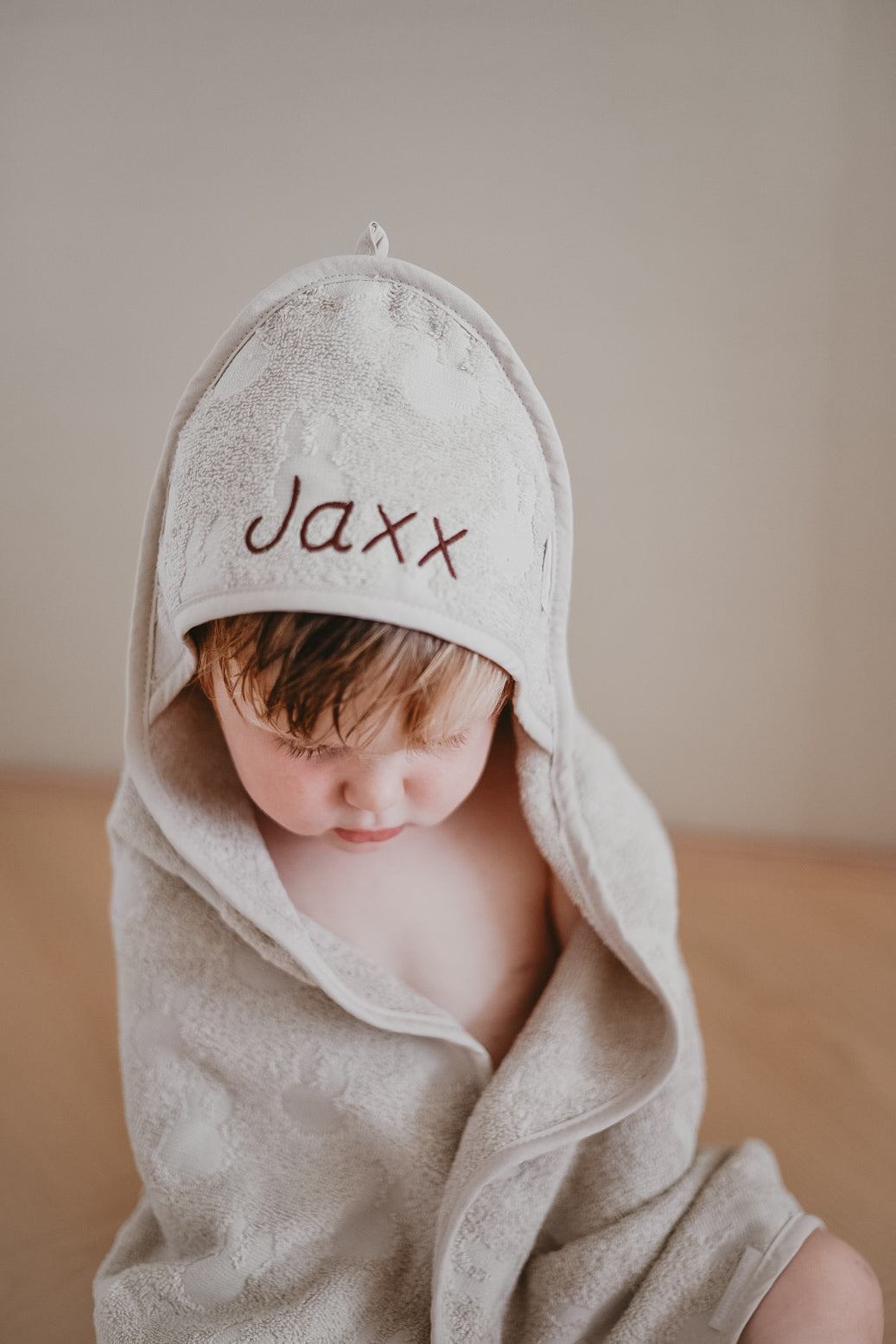 Jollein badcape 75x75 Miffy met naam - Nougat