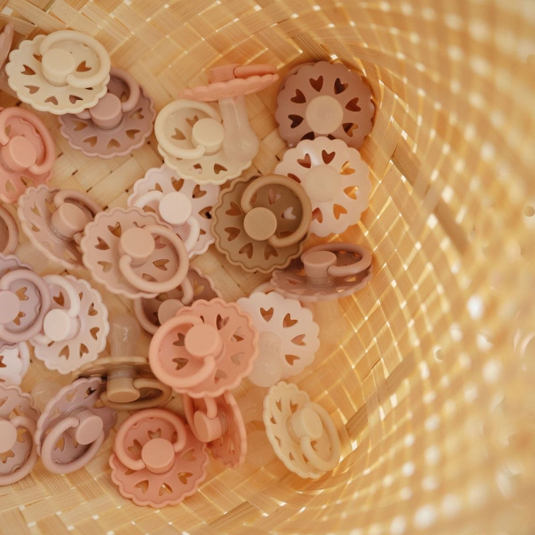 Frigg fopspeen fairytale silicone - The Little Match Girl